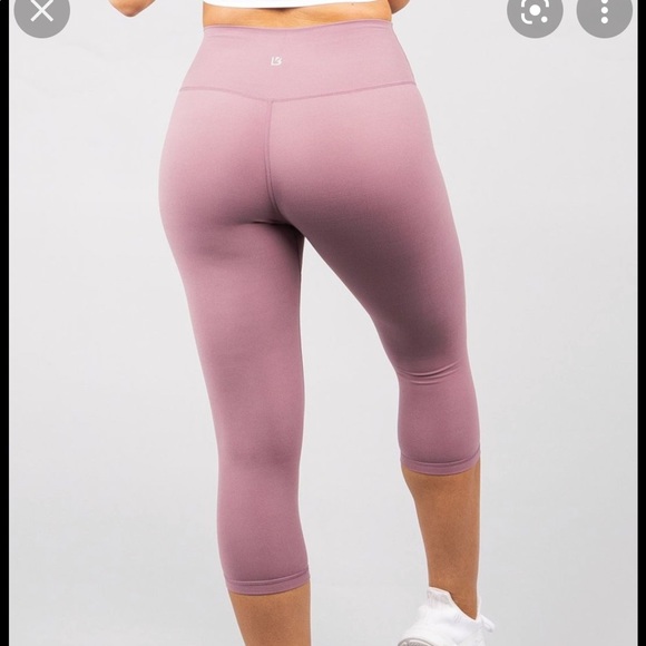 Buffbunny Live Capri in charisma - Picture 2 of 4